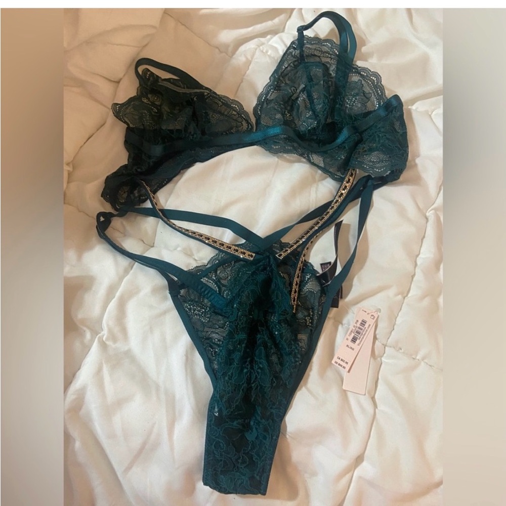 Victoria's Secret Teal Lace Bra Set